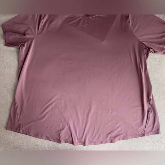 Nike One Training Dri-Fit T-Shirt In Smokey Mauve Size 1X - Picture 6 of 15